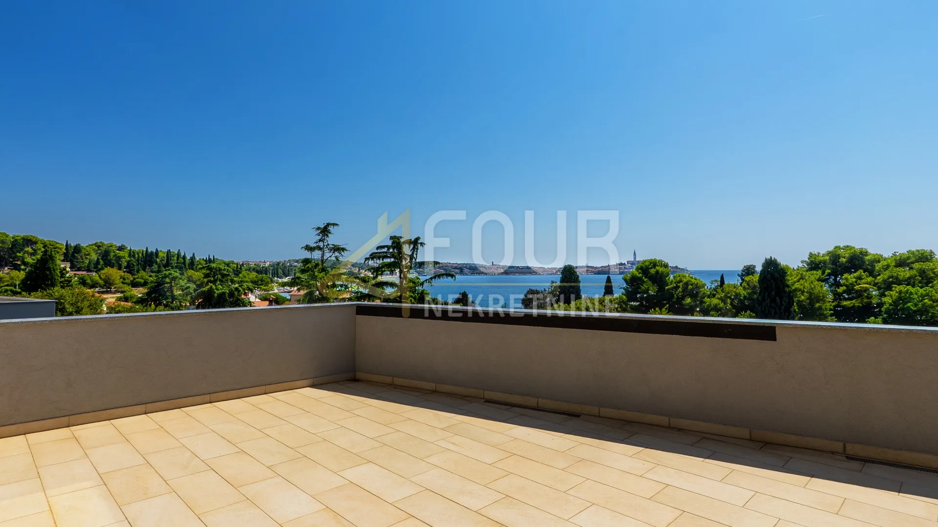 istra, rovinj, luksuzni dvoetažni penthouse, garaža, 100m od mora i plaže - slika 26
