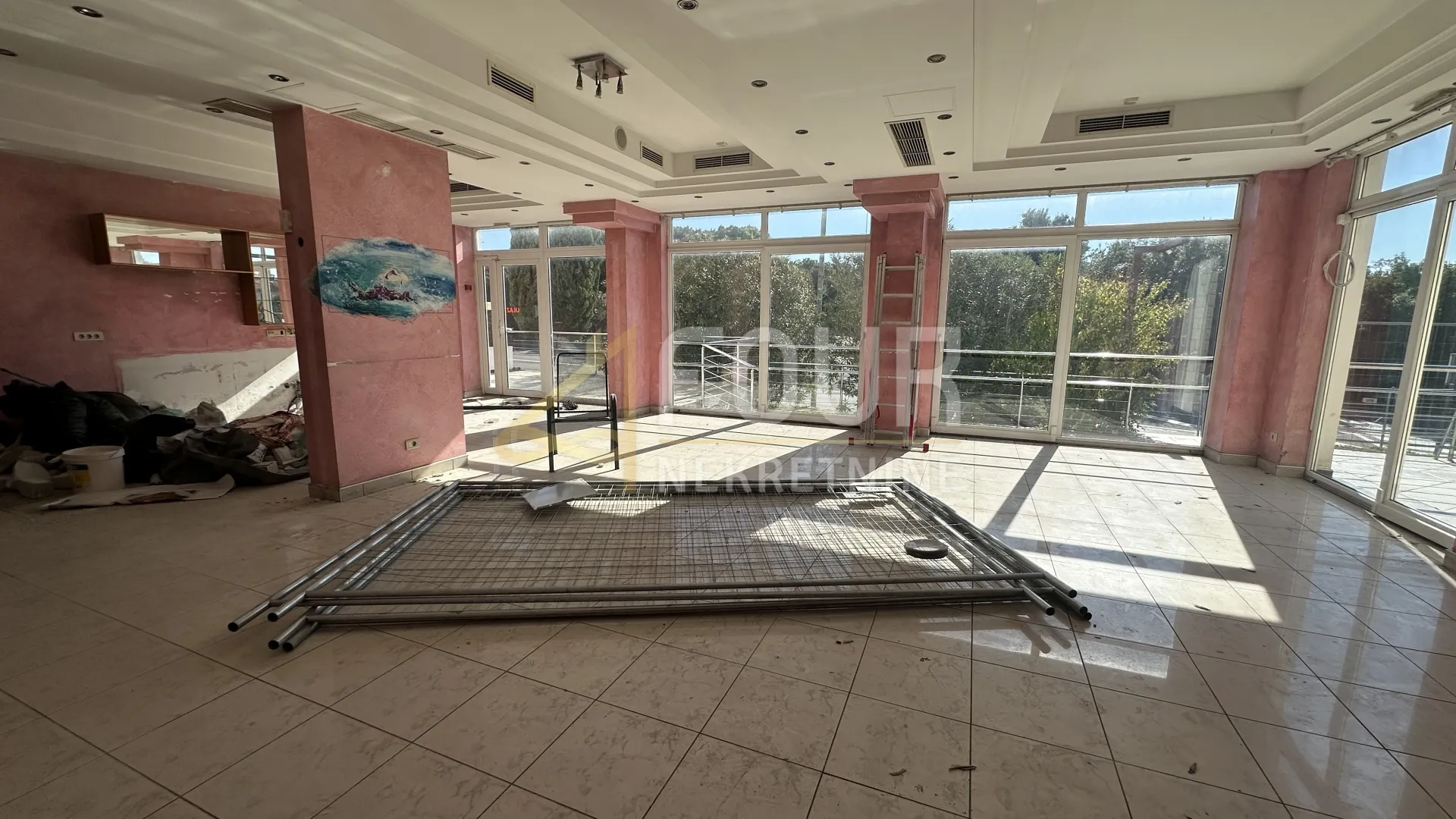 Zakup, Novi Vinodolski, restoran 137.28m2 + skladište 77.47m2