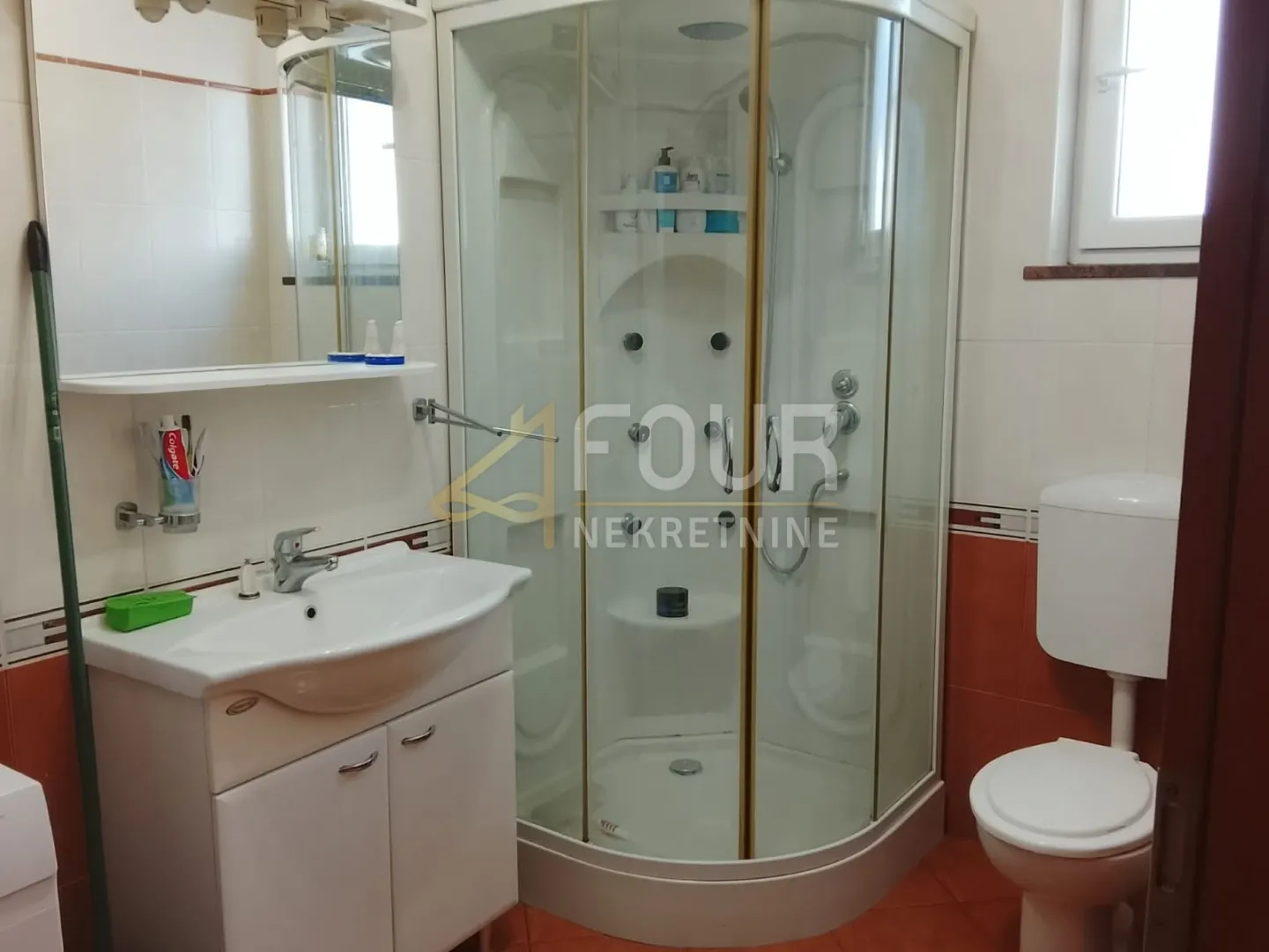 kastav, dvojna kuća, 300m2 - slika 18