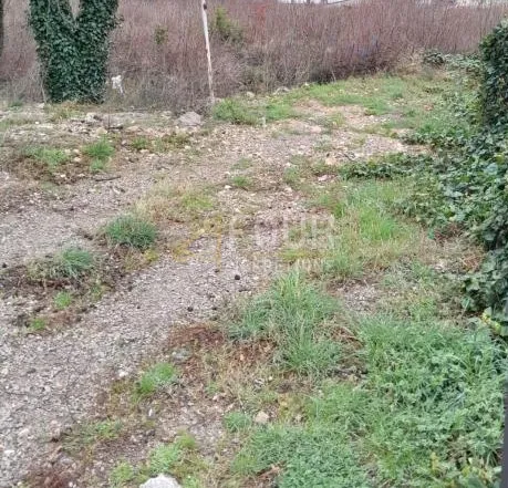 Šmrika, građevinsko zemljište za kuću s bazenom - Šmrika, Kraljevica