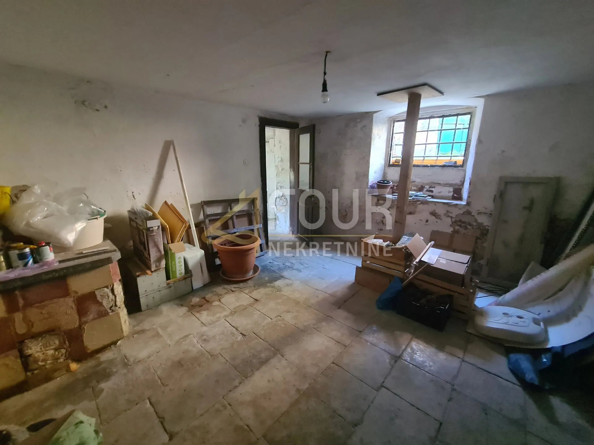mali lošinj - centar, 320m2, kuća s dvorištem, potencijal! - slika 24
