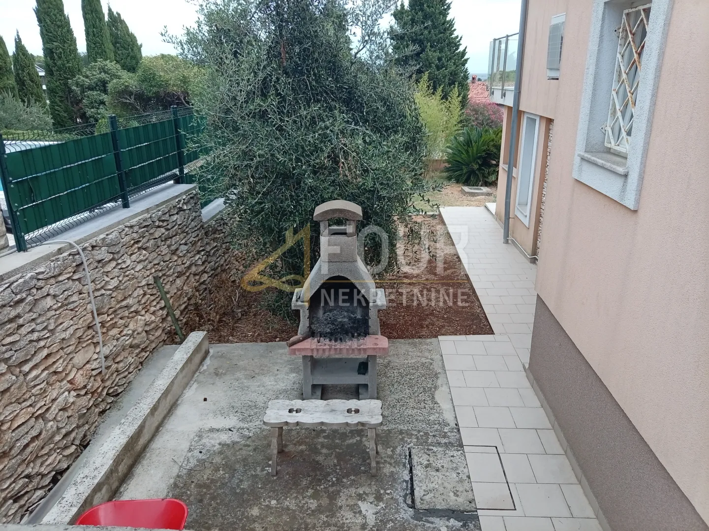 najam, istra, premantura, kuća s 2 stana i bazenom - slika 3