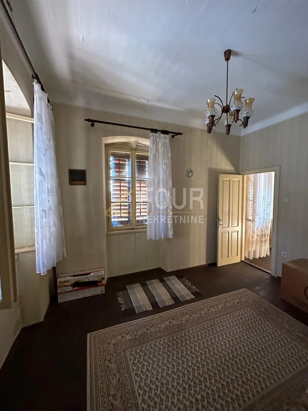 mali lošinj - centar, 320m2, kuća s dvorištem, potencijal! - slika 3