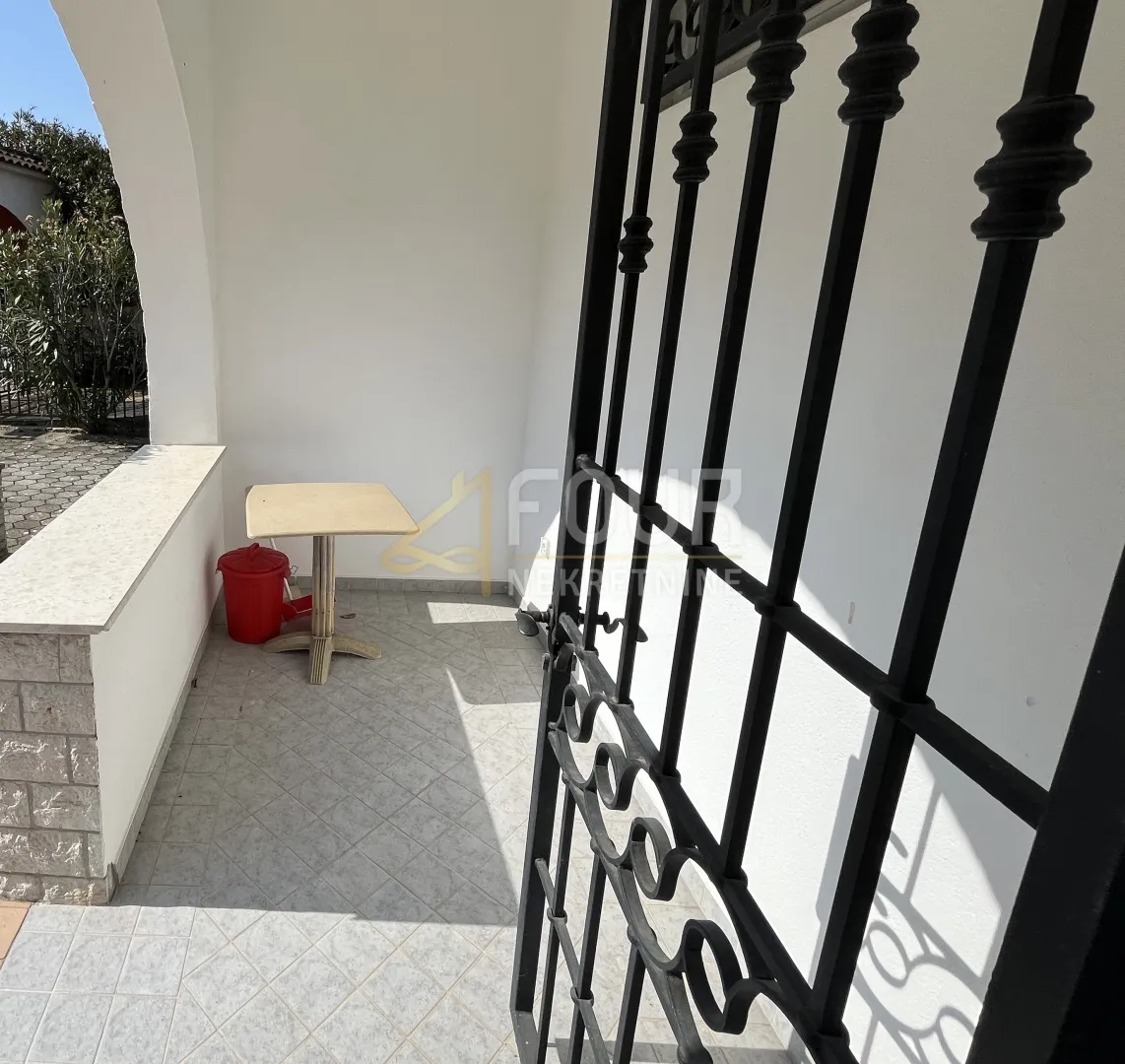 istra, rovinj, 1s+db s uređenom konobom i terasom - slika 15