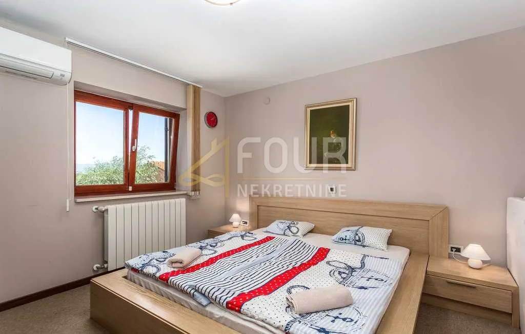 otok krk, dobrinj, samostojeća vila s bazenom - slika 8