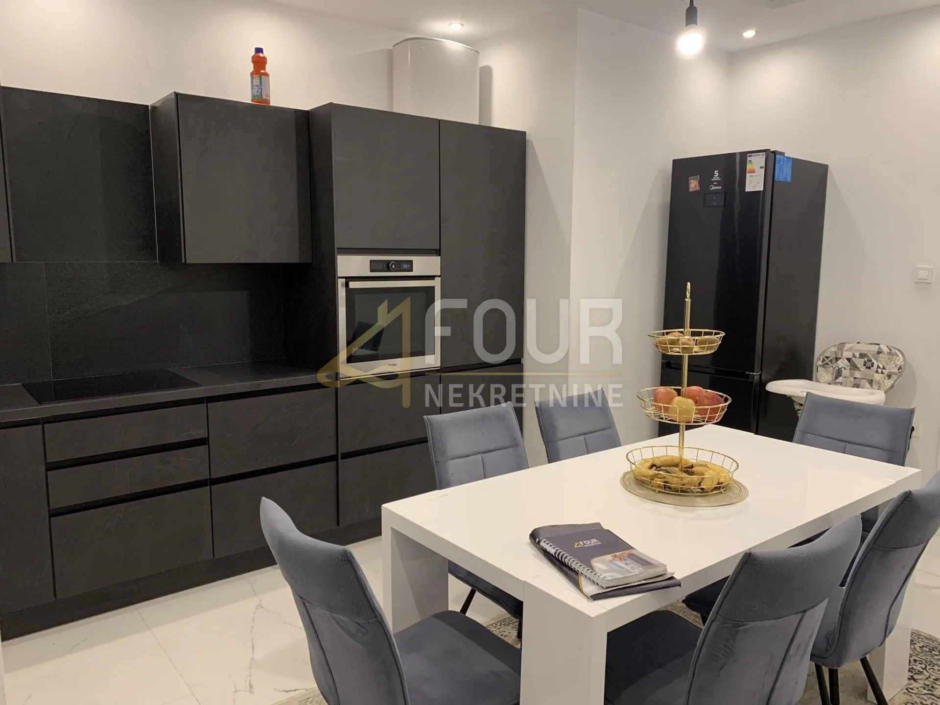 rijeka, centar, 101.39m2, uređen 3s+db, balkon - slika 4