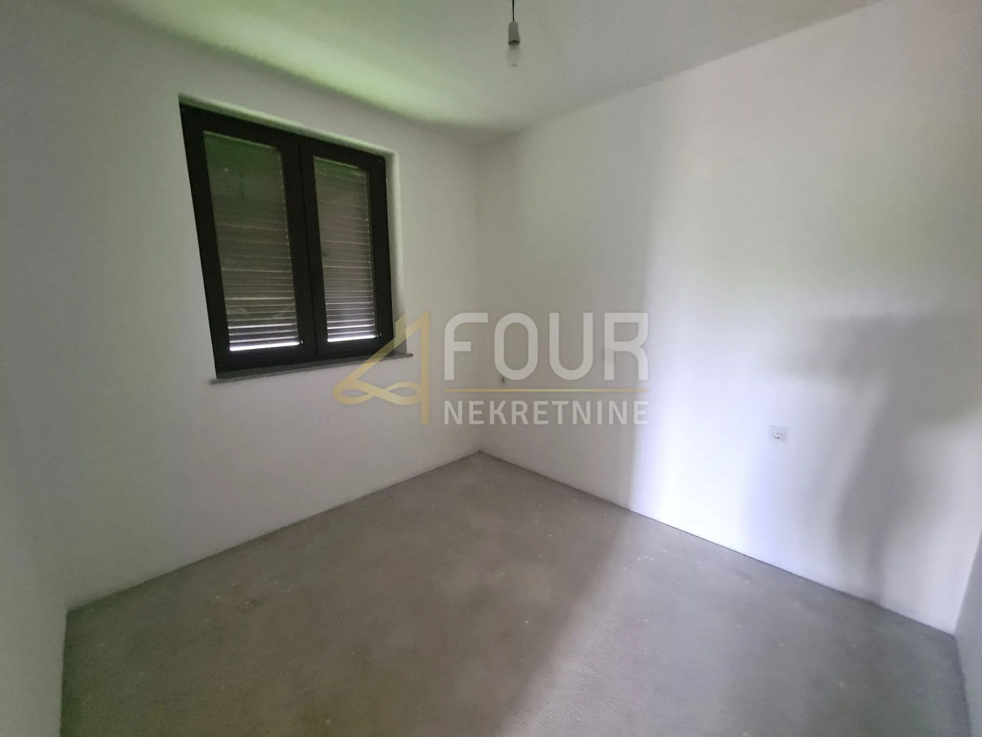 otok krk, dobrinj - okolica, kuća s 4 stana, 225.96m2, okućnica - slika 5