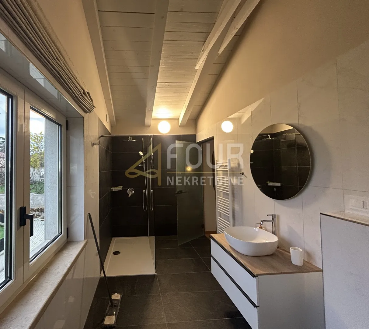istra, višnjan, moderna kamena vila s bazenom - slika 17