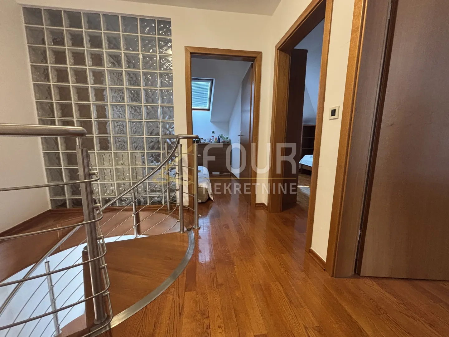 opatija, ičići, 92.18m2, dvoetažni stan, garaža - slika 8