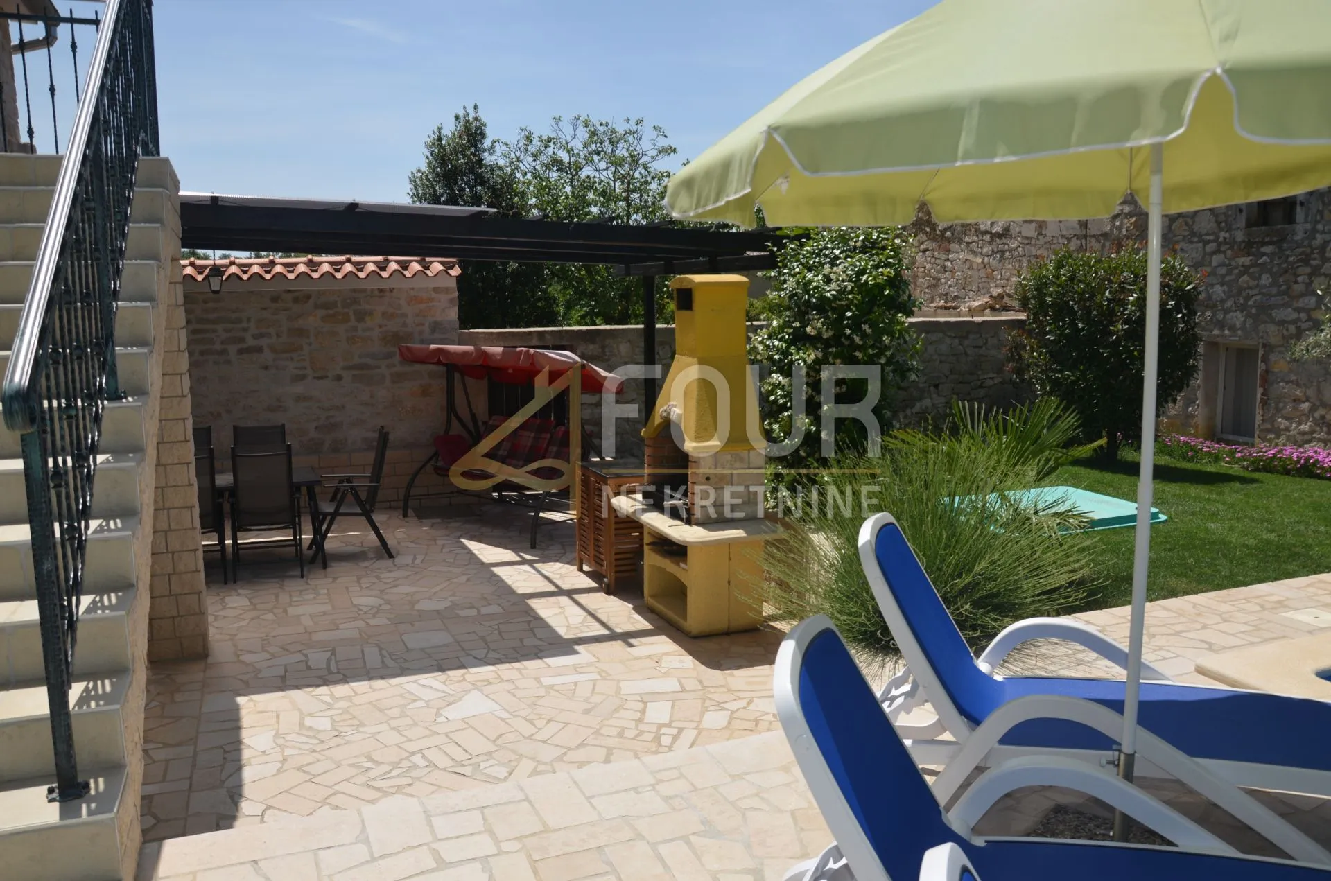 istra, poreč, kamena vila s bazenom - slika 7