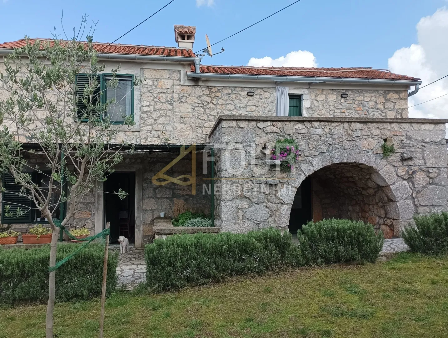 otok krk, dobrinj - okolica, samostojeća kuća s bazenom, 104m2 - slika 5