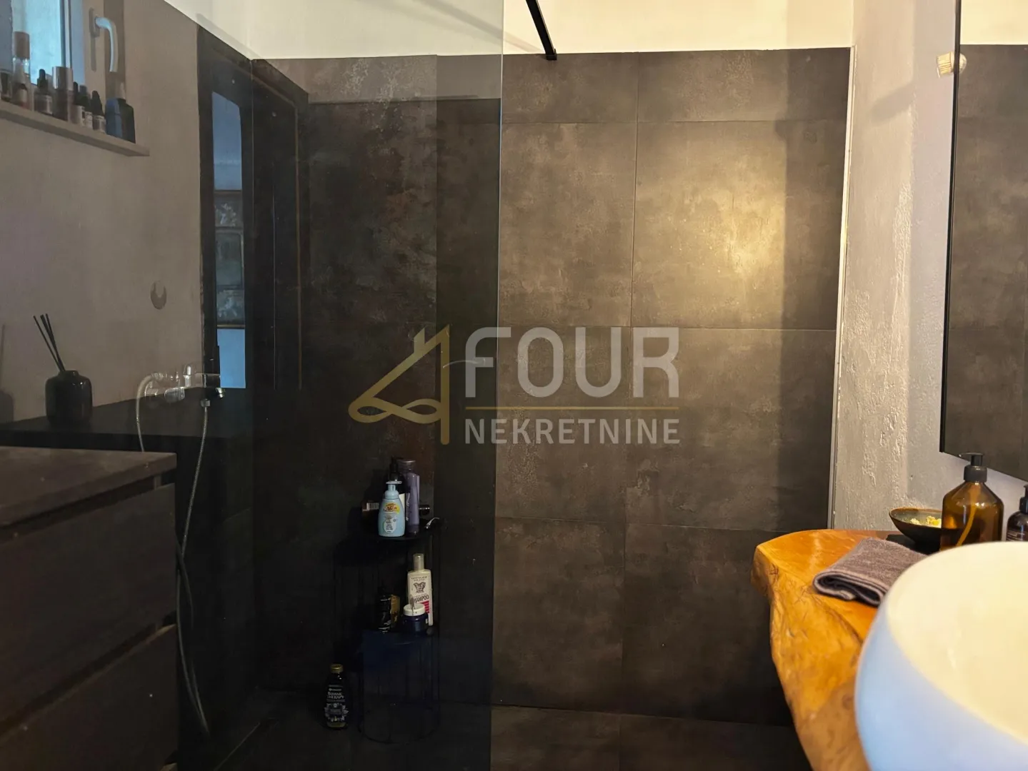 najam, podhum, 2s+db, 80m2, terasa - slika 22