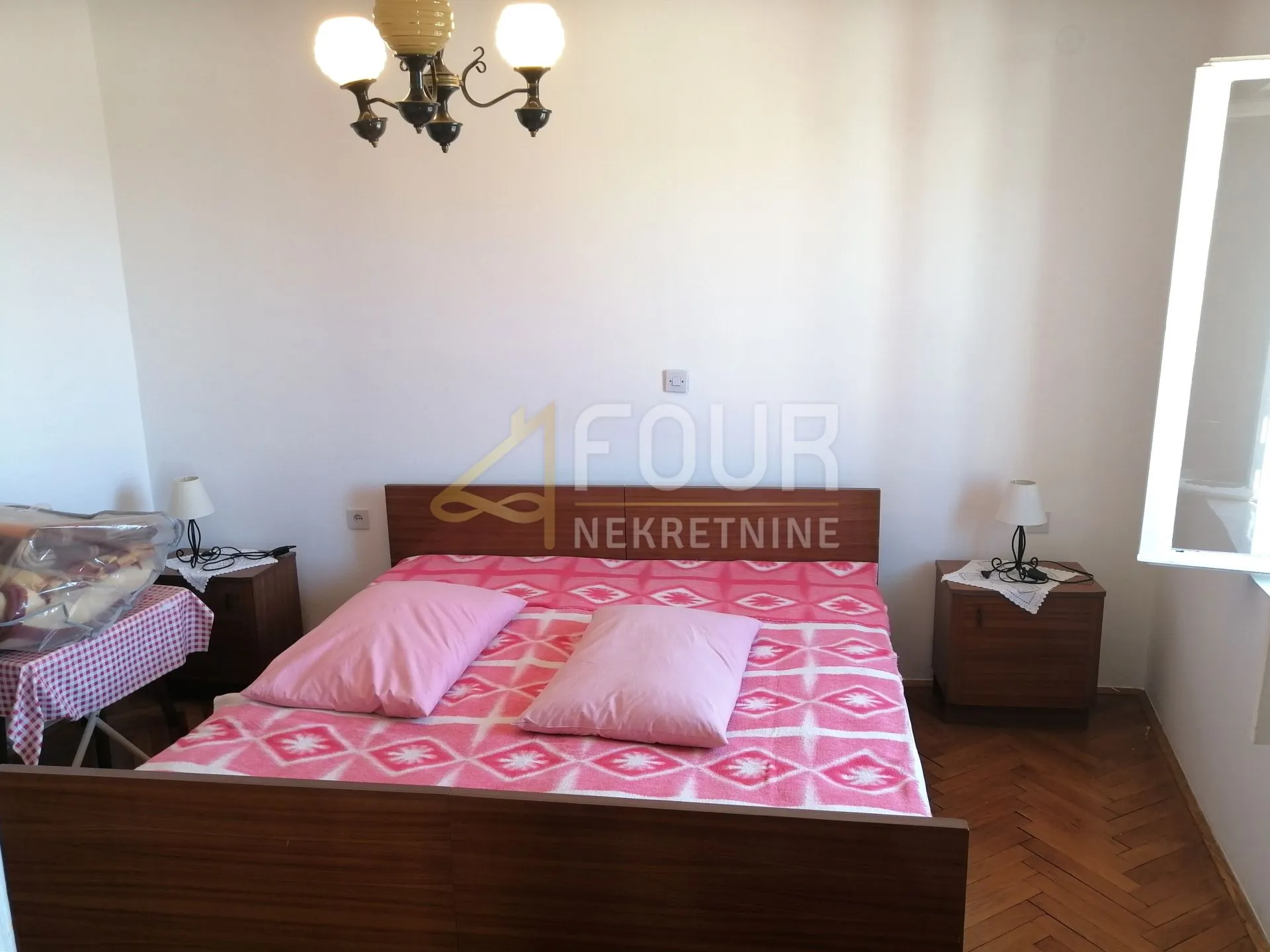 novi vinodolski, kuća s dva stana i pogledom na more, 133m2 - slika 6
