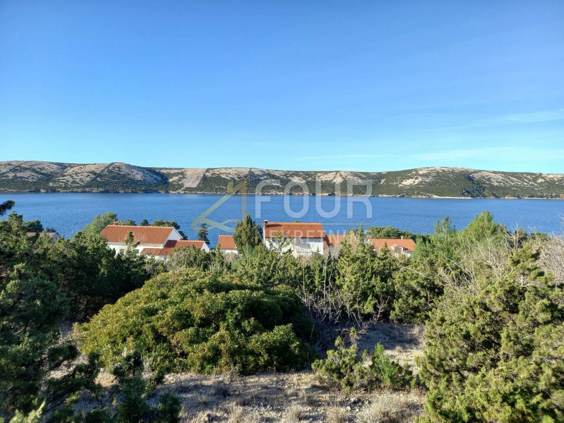Otok Pag, Stara Novalja, građevinsko zemljište 100m od mora! - Stara Novalja, Novalja