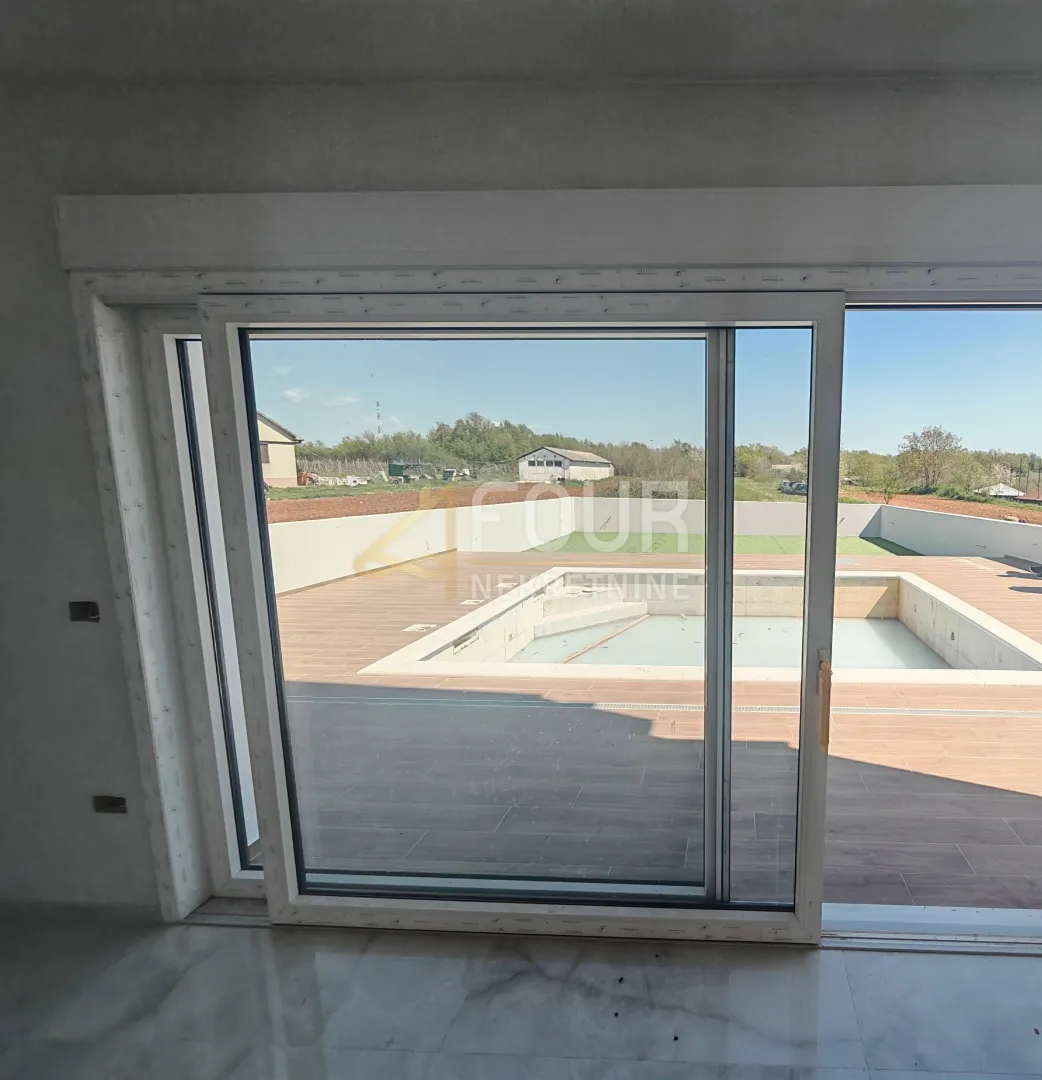 istra, svetvinčenat, novogradnja s bazenom, 160m2 - slika 7