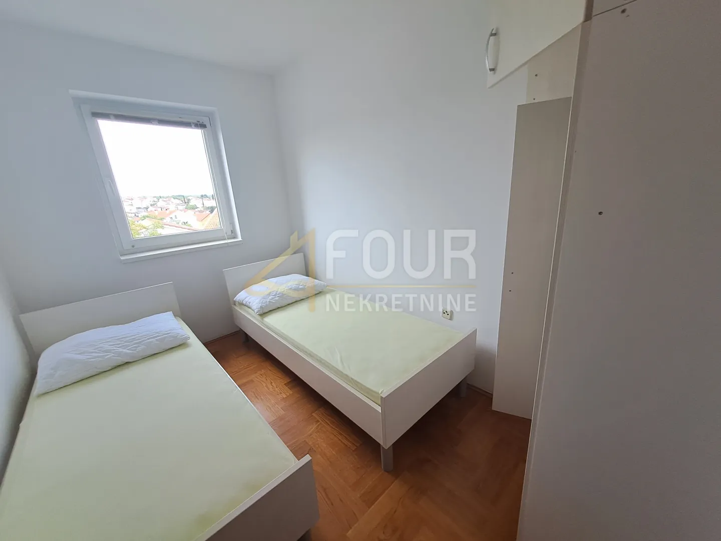 otok krk, malinska, 61m2, 2s+db, terasa - slika 5