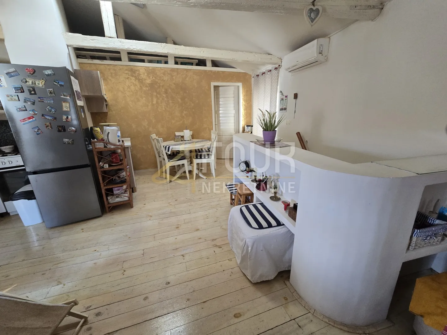 otok cres, grad cres, stan 70m od rive! - slika 5