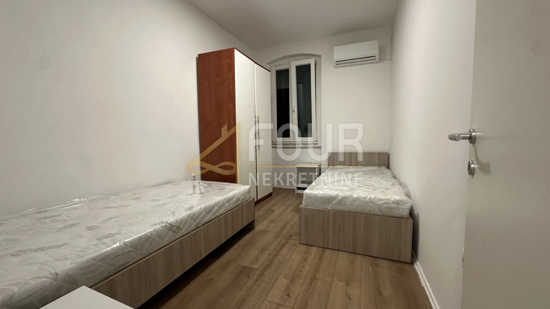 najam, rijeka, mlaka, 3s+db, 70m2 - do 7 radnika - slika 5
