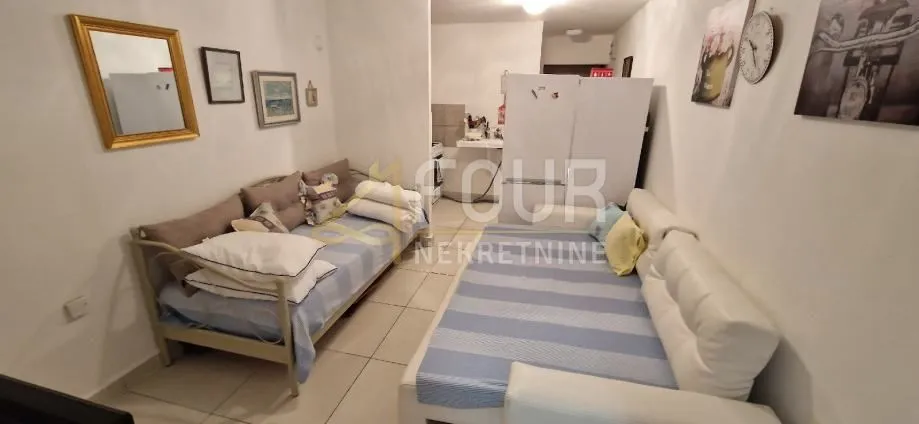 otok cres, 33.18m2, namješten stan 100m od mora - slika 6