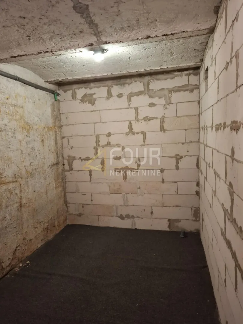 Zakup, Rijeka, sami Centar, skladište 10m2