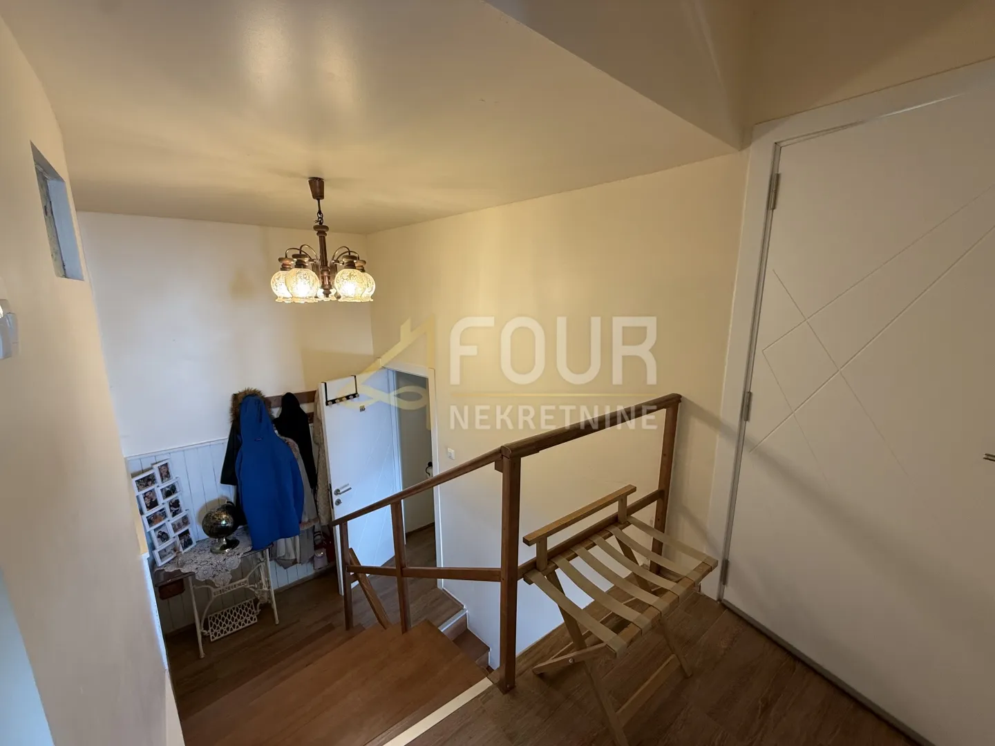 hreljin, samostojeća kuća, p+1, 266m2 - slika 13