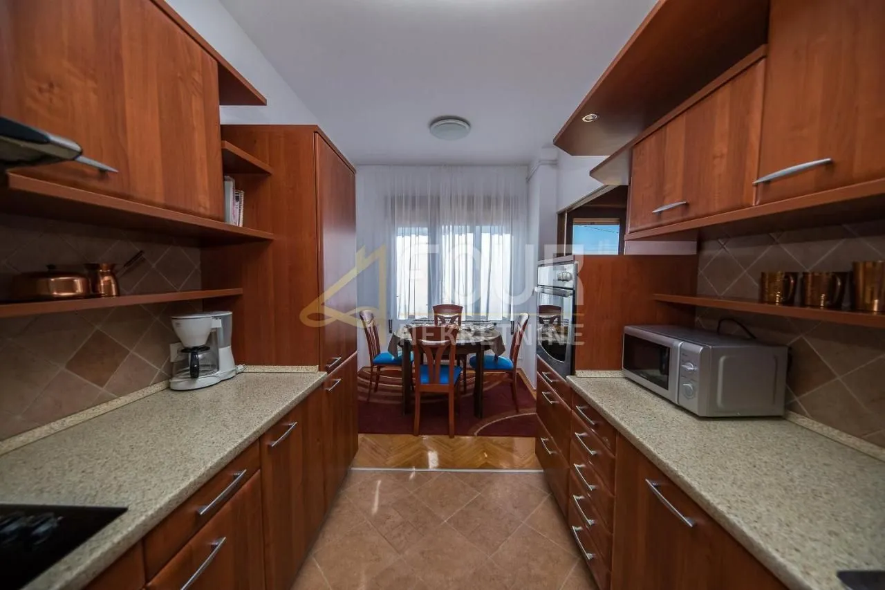 crikvenica, dramalj, kuća s 2 stana, 2 garaže i panoramskim pogledom - slika 17