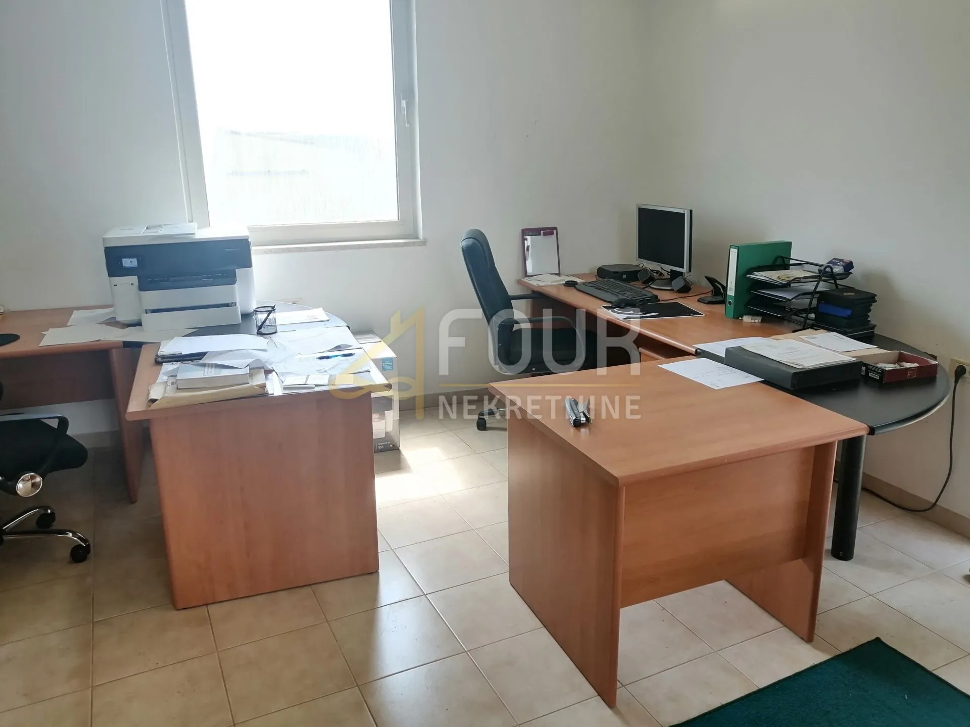 istra, galižana, 3 hale + 2 objekta, parcela od 14.015m2 - slika 9