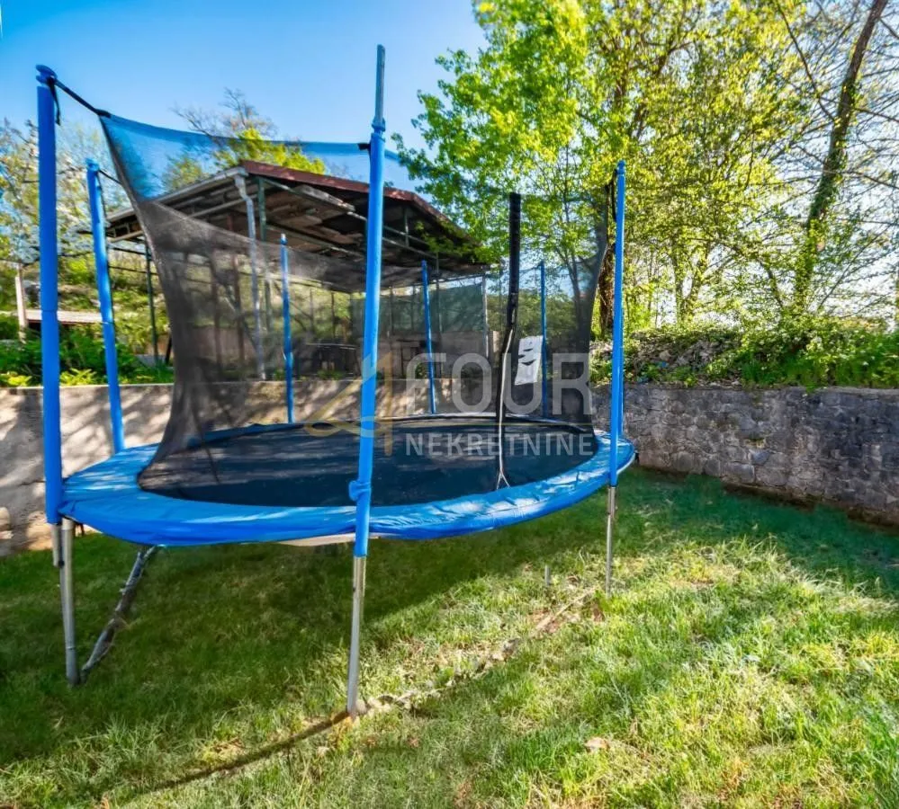 kastav, izvrsna novogradnja s bazenom, 282m2, garaža - slika 25