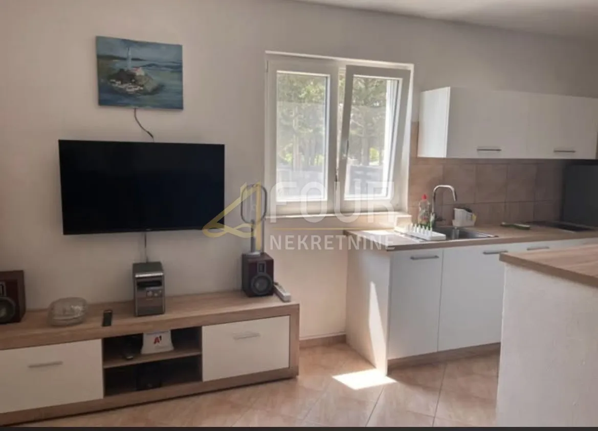 otok silba, kuća - prizemnica, okućnica - slika 6