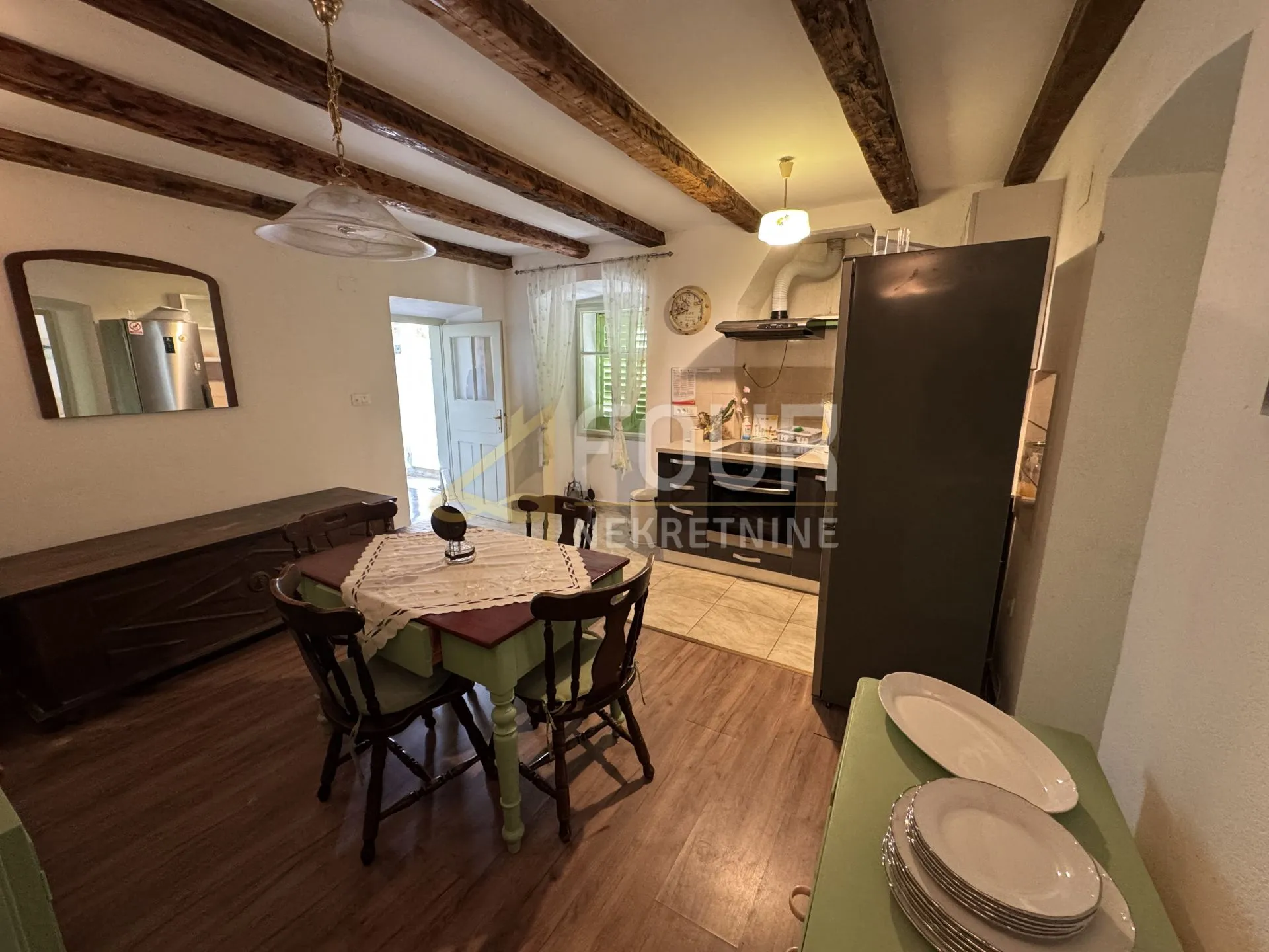 otok krk, milohnići, kuća s garažom, 278.23m2 - slika 3