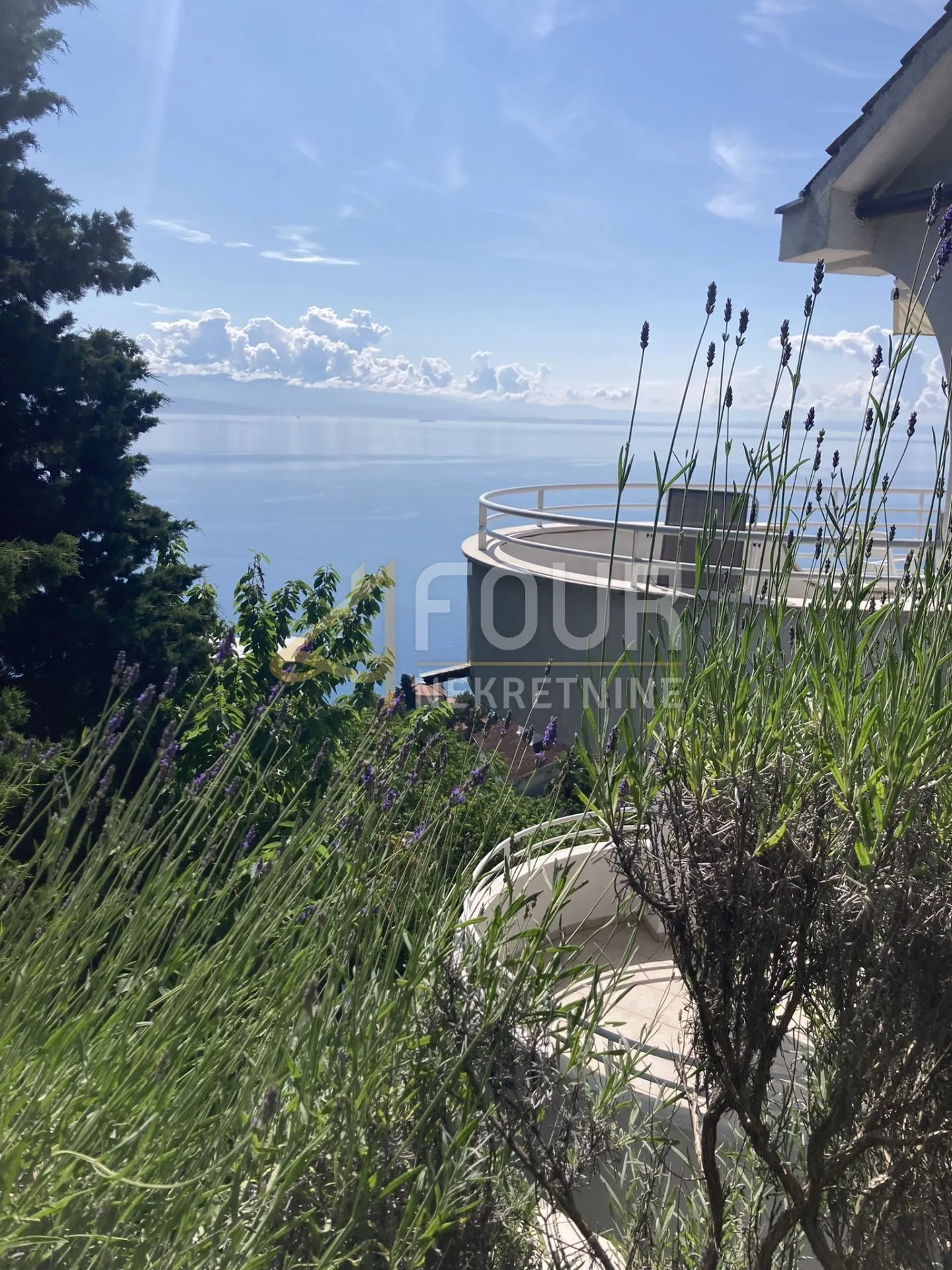 opatija, vila s 3 stana, otvoren pogled na more - slika 2