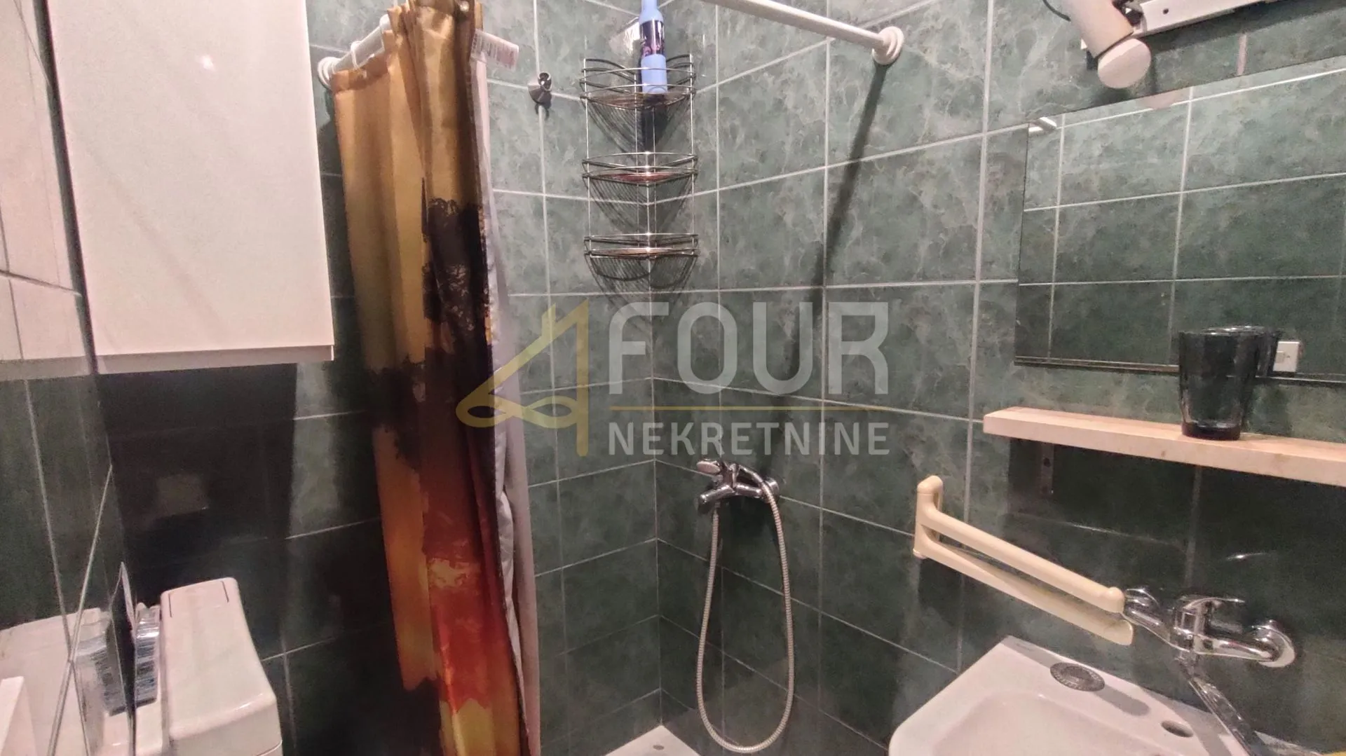 kastav, rešetari, kuća s 3 stana, 270m2, pogled na more - slika 17