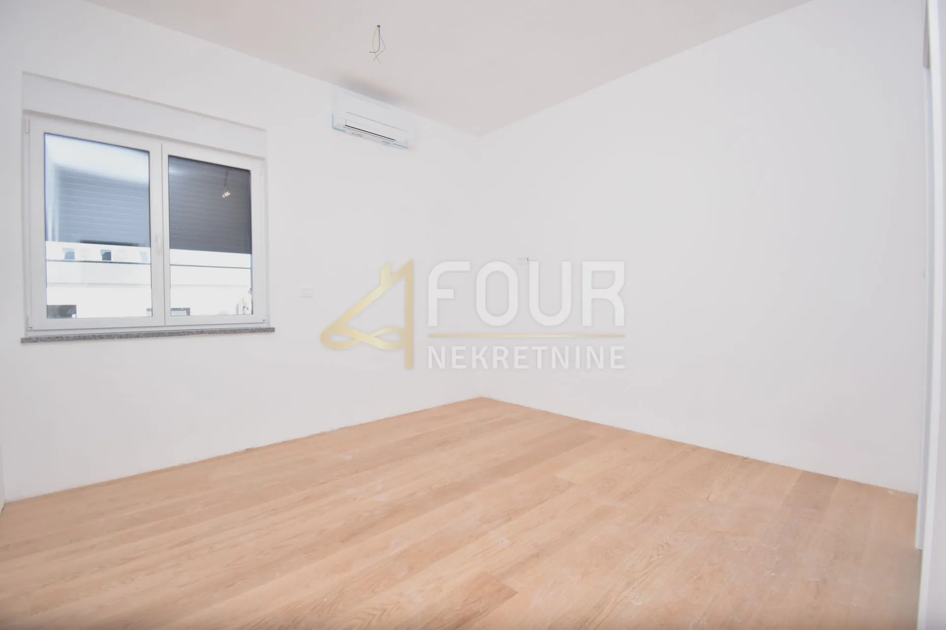 istra, banjole, novogradnja, 100m2, 3s+db, lođa - slika 4