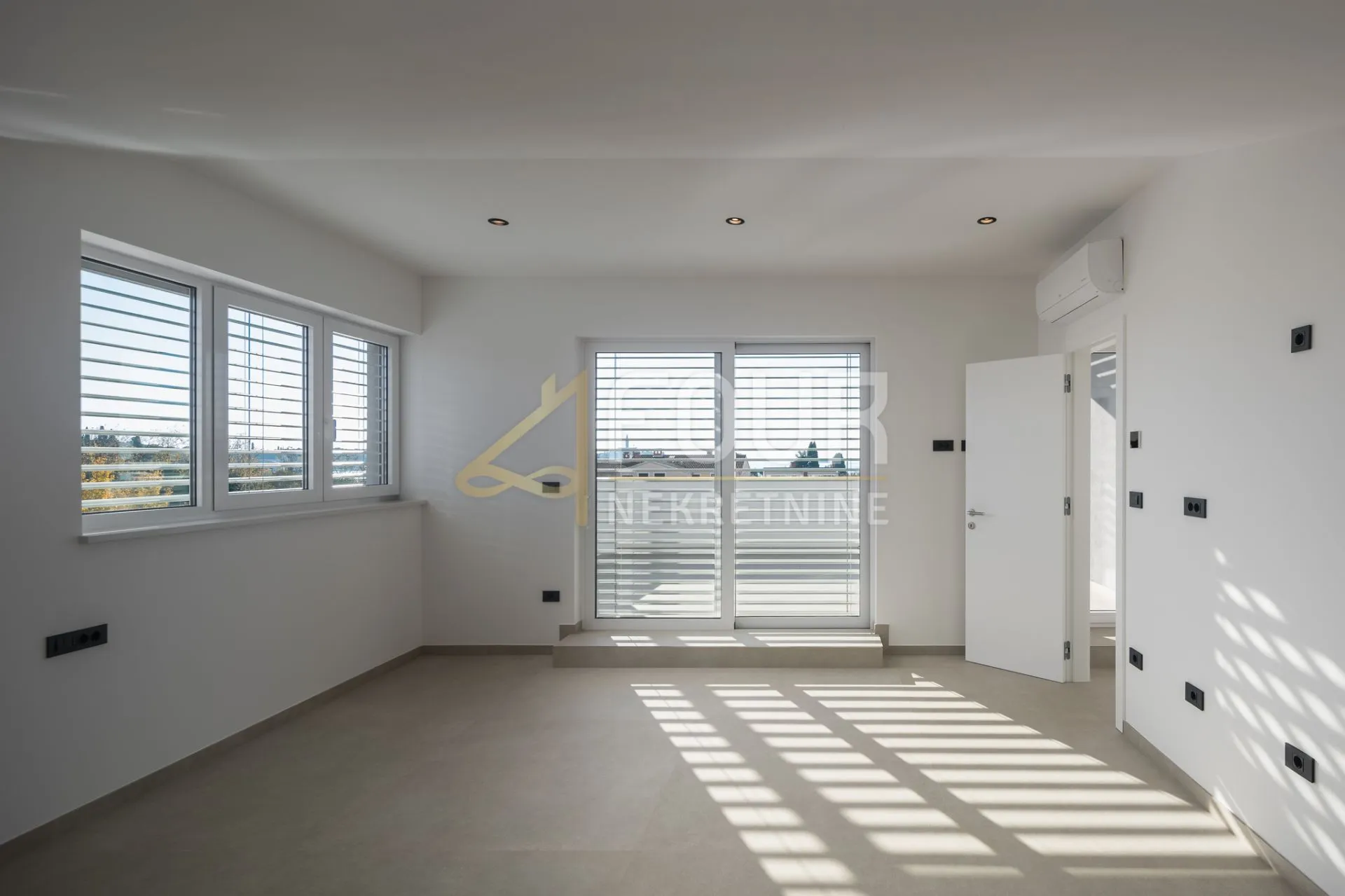 istra, rovinj, novogradnja, 209.64m2, dvoetažni 4s+db, pogled na more - slika 2