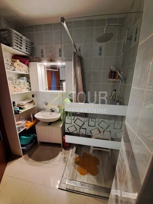 otok krk, kornić, 96.86m2, 3s+db, terase - slika 10