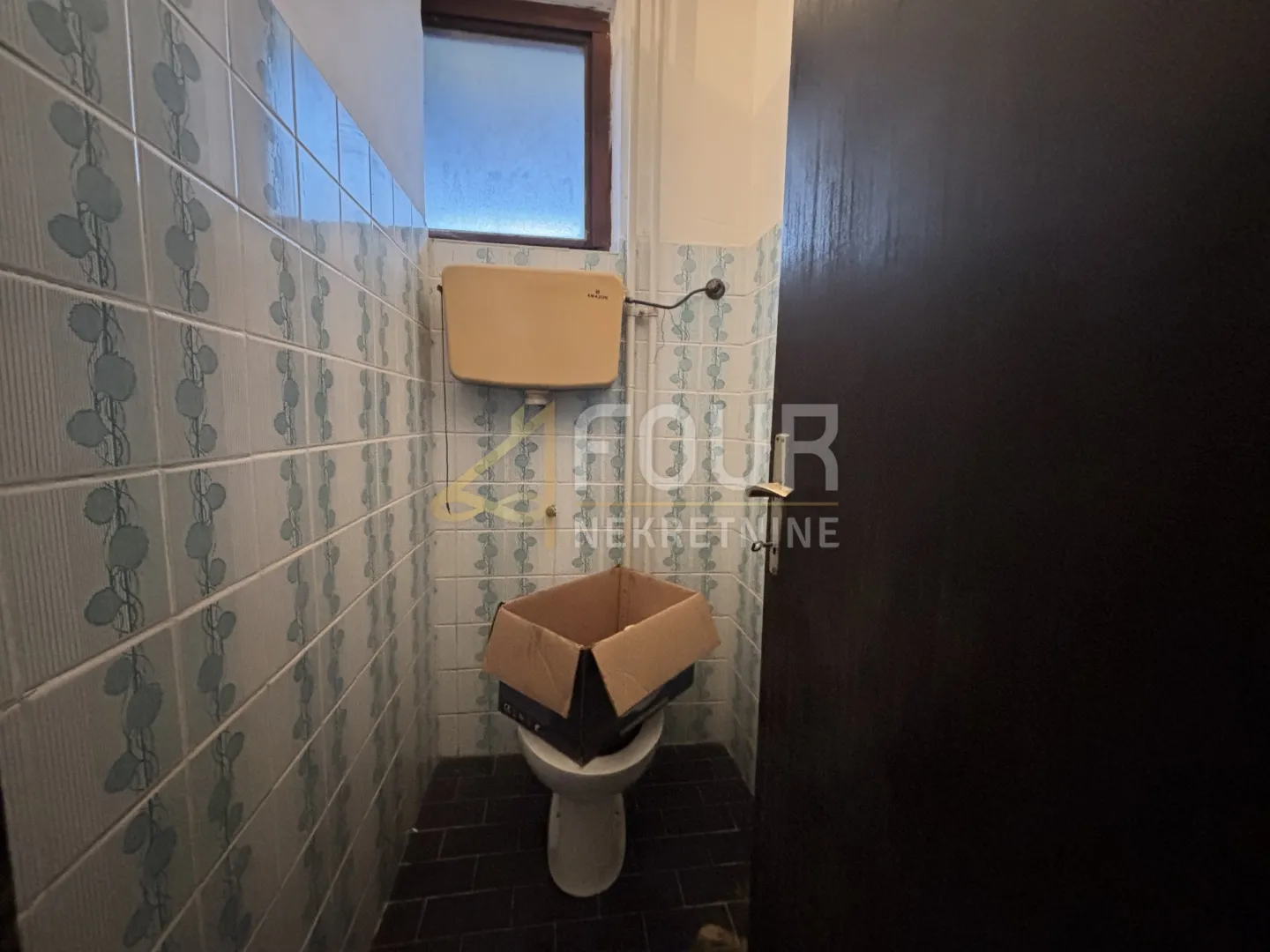 ogulin - centar, kuća stambeno poslovne namjene, garaža - slika 8