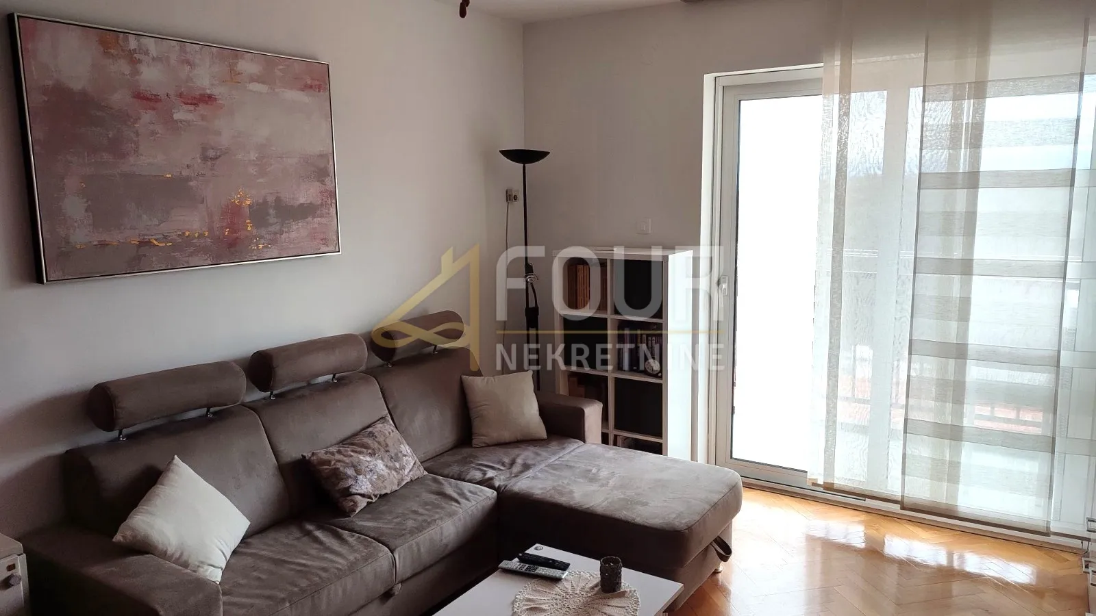 Rijeka, Škurinje, 59.65m2, 1s+db, lođa