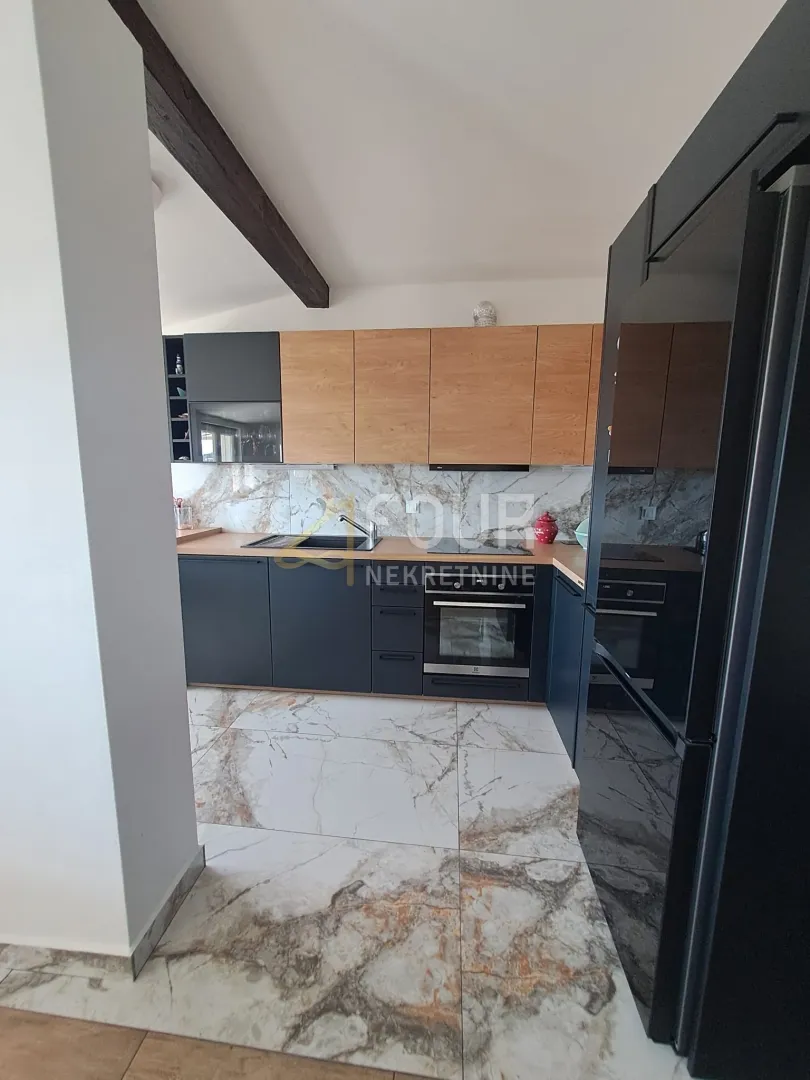 kastav, 76.50m2, 2s+db, terasa, pogled na more - slika 6