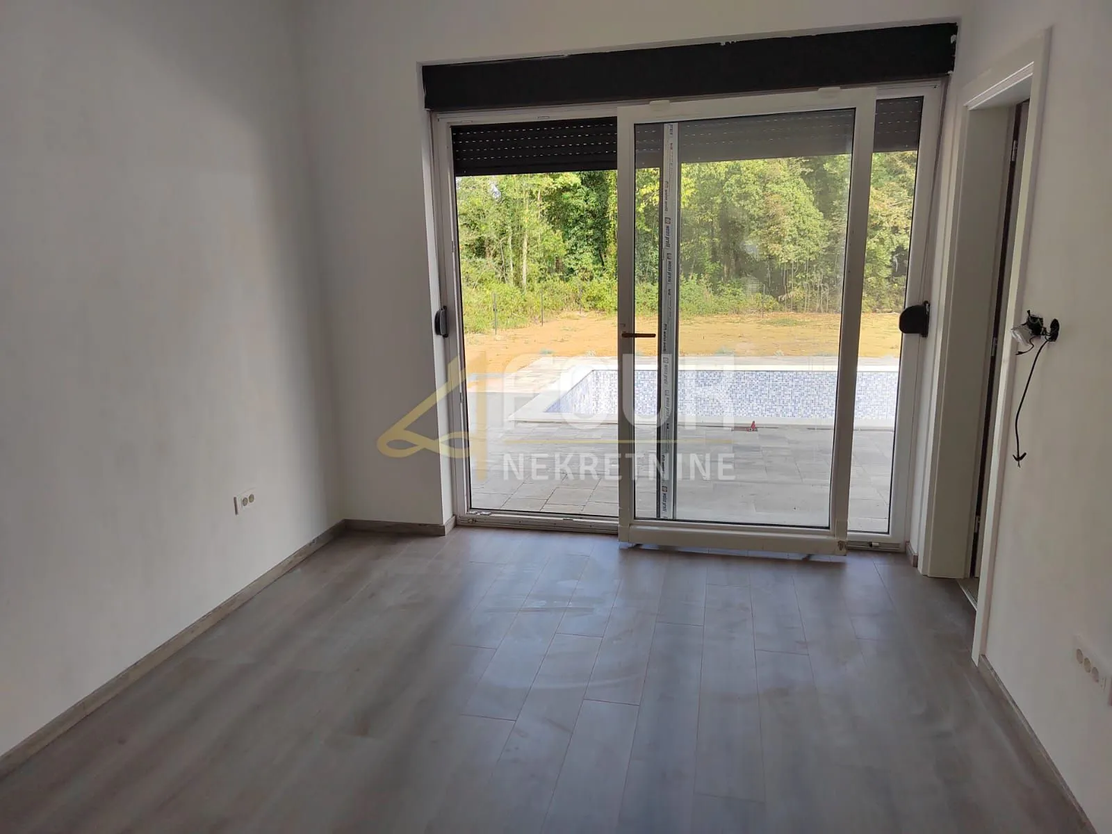 istra, kršan, samostojeća kuća s bazenom - slika 17