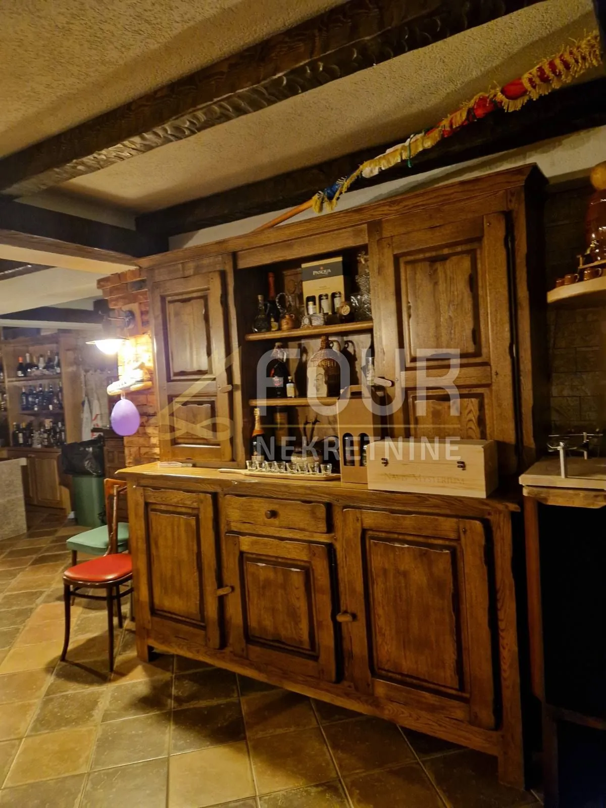 rijeka, donja drenova, kvalitetna kuća s 3 stana, garažom i konobom - slika 38