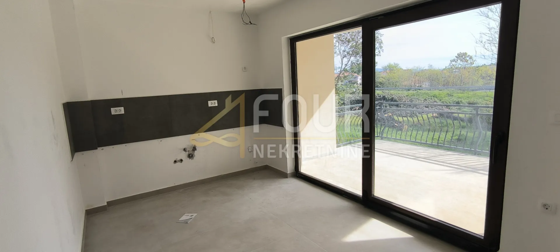 istra, barban, samostojeća kuća 206m2, terasa, balkon - slika 4