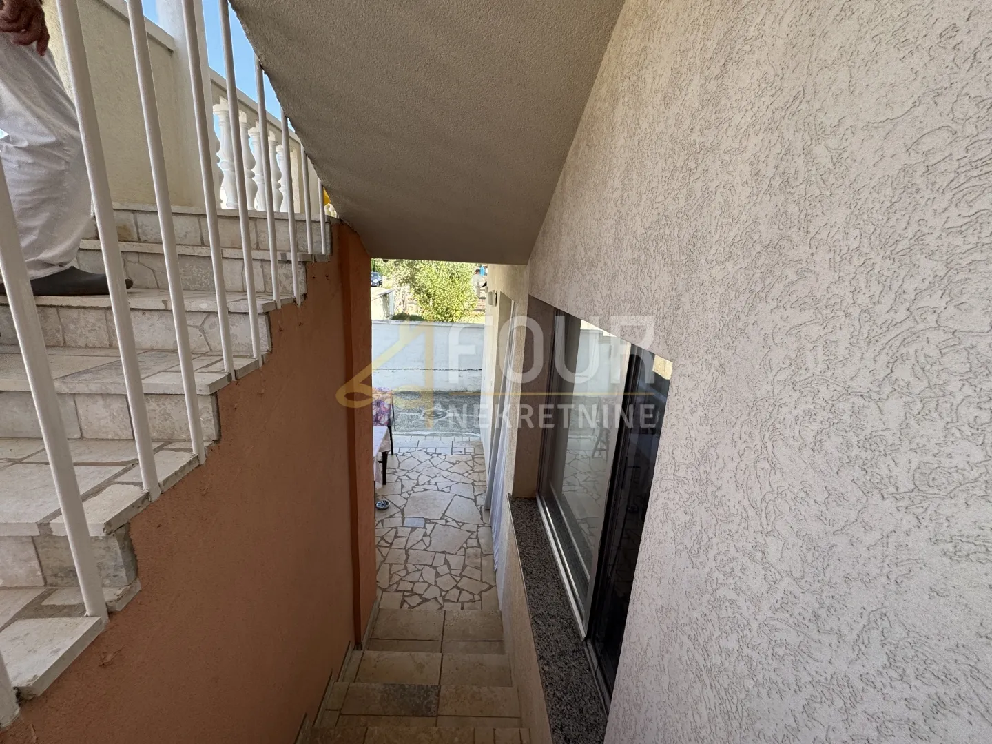 istra, fažana, samostojeća, apartmanska kuća, 280m2 - slika 10