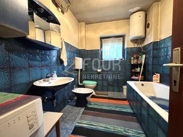 gorski kotar, brod moravice, samostojeća kuća, 300m2 - slika 7