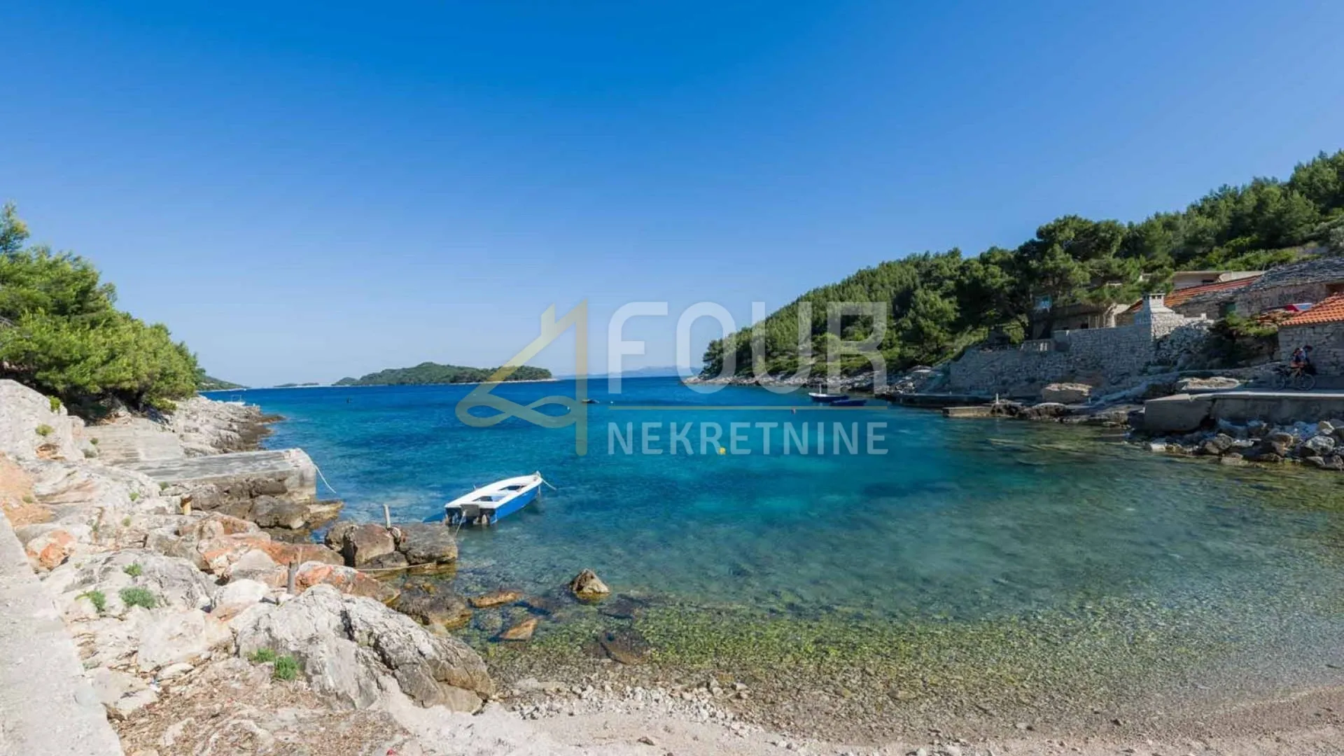 Otok Korčula, vila s bazenom - PRVI RED DO MORA !