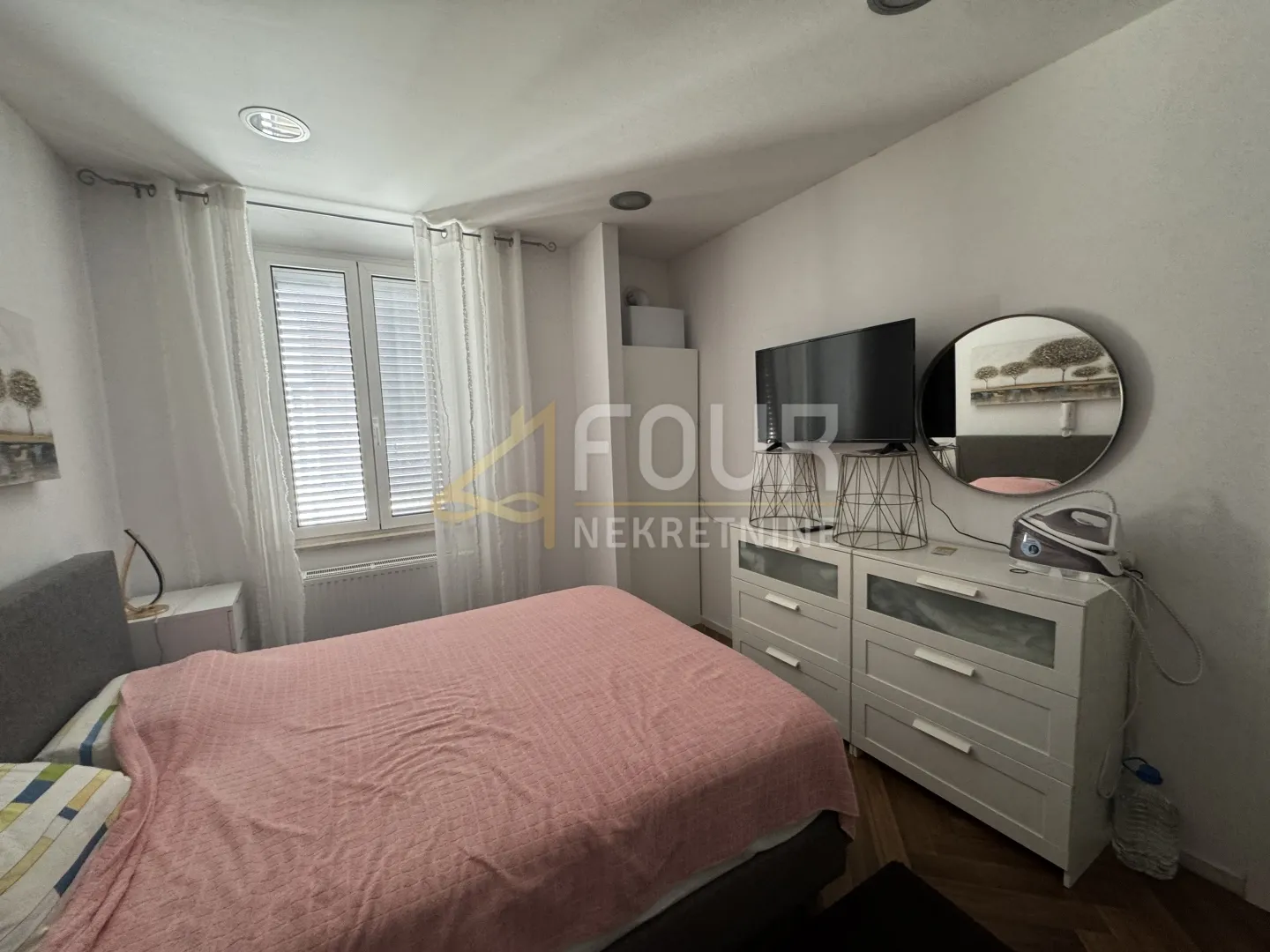 istra, pula - centar, 95.47m2 u naravi 3 apartmana - slika 11