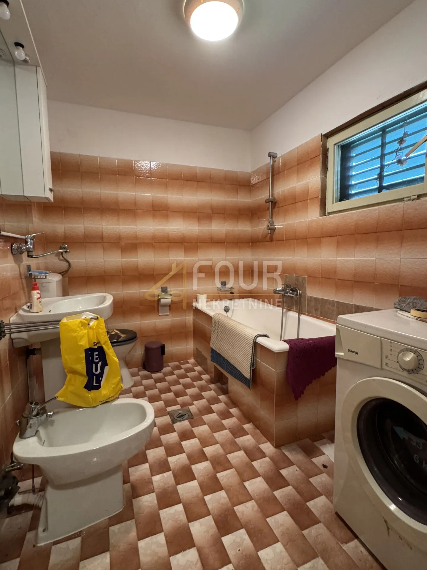 otok krk, milohnići, kuća s garažom, 278.23m2 - slika 13