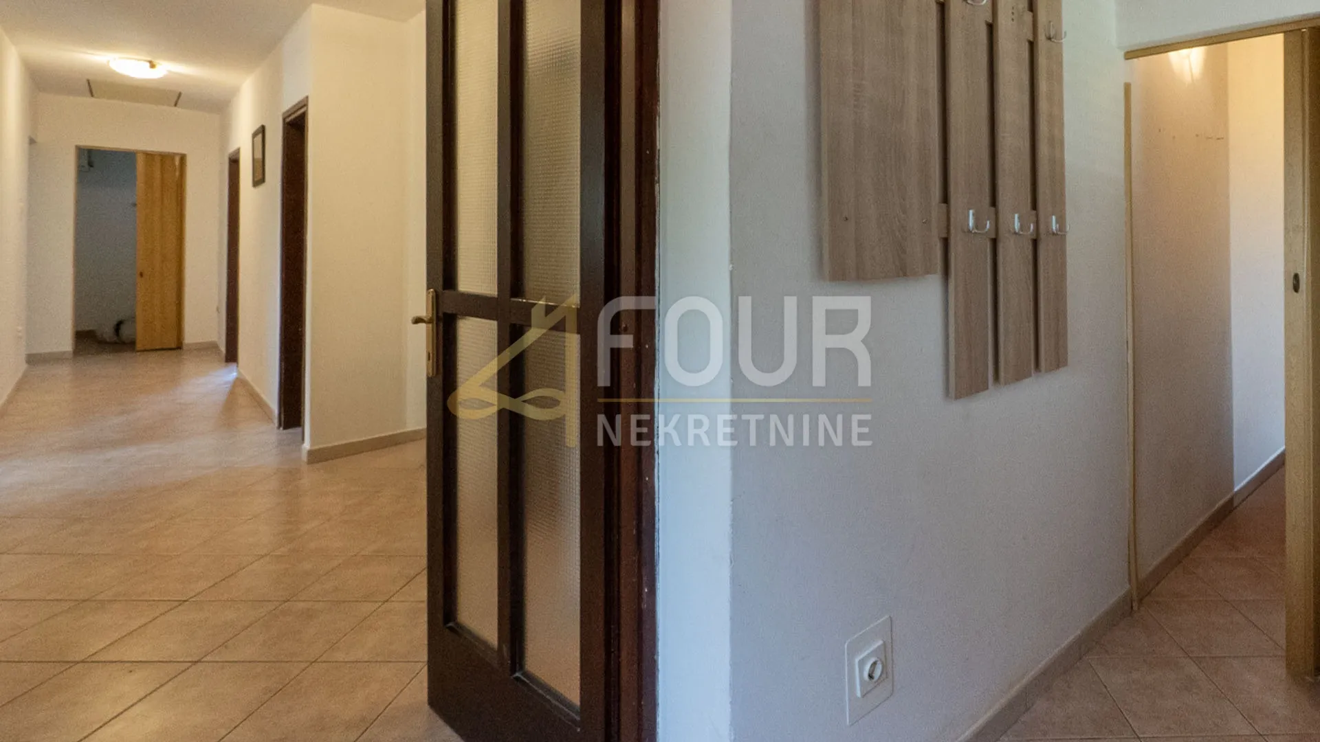 marčelji, 3s+db, 164,22m2, okućnica, pogled na more - slika 12