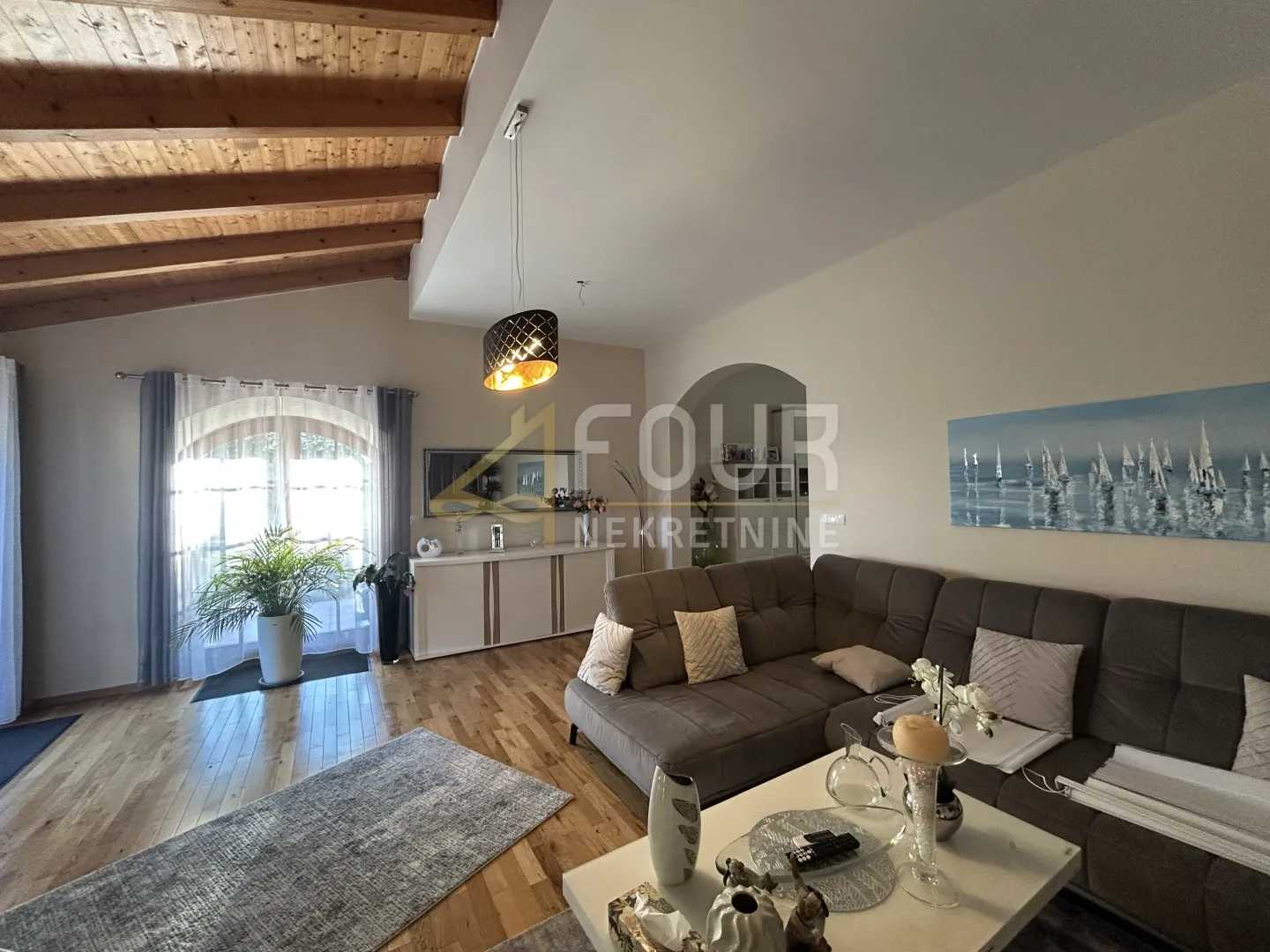 istra, barban - okolica, vila s bazenom, okućnica - slika 4