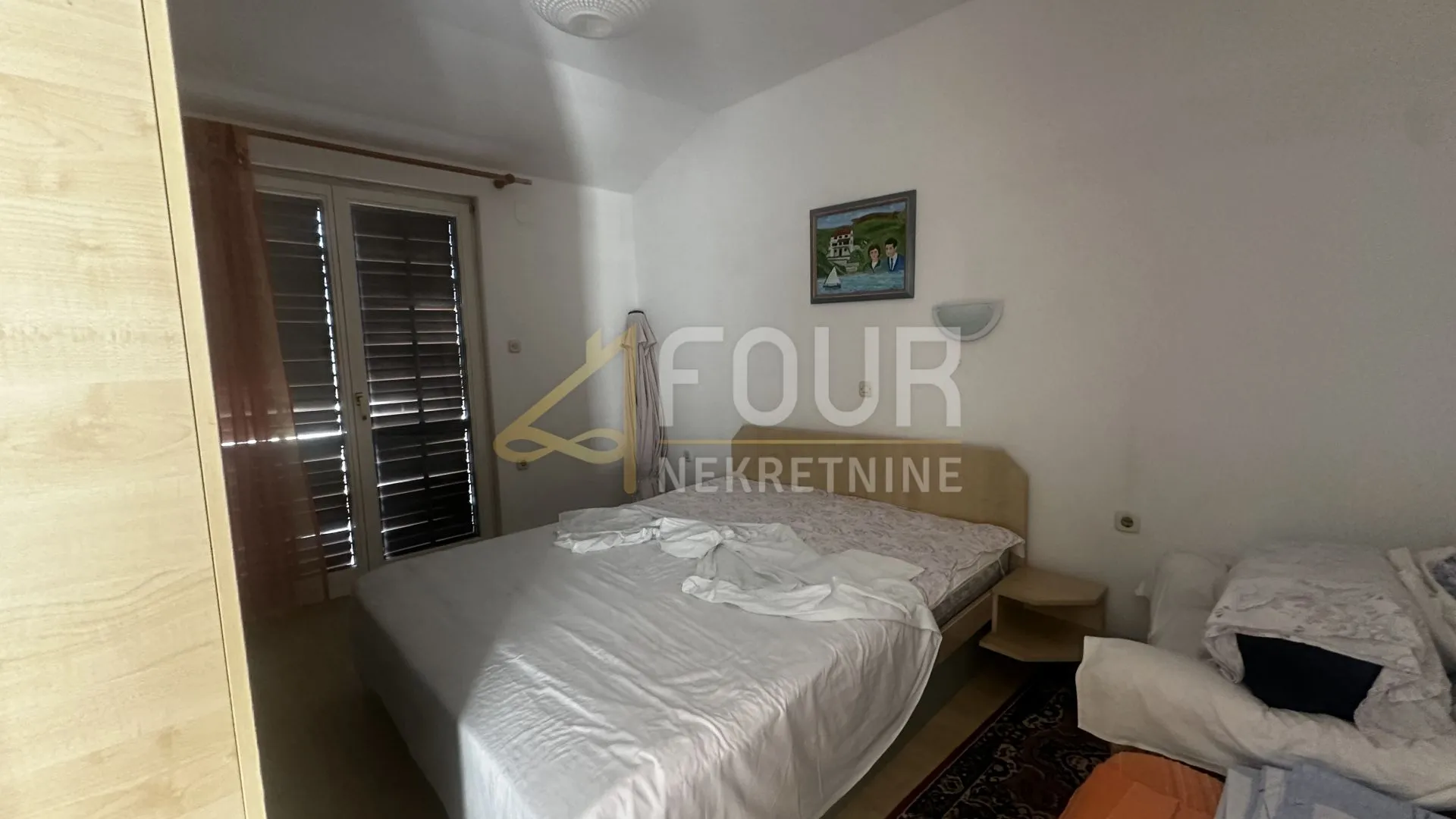 otok rab, supetarska draga, kuća s 5 apartmana, 1. red do mora - slika 9