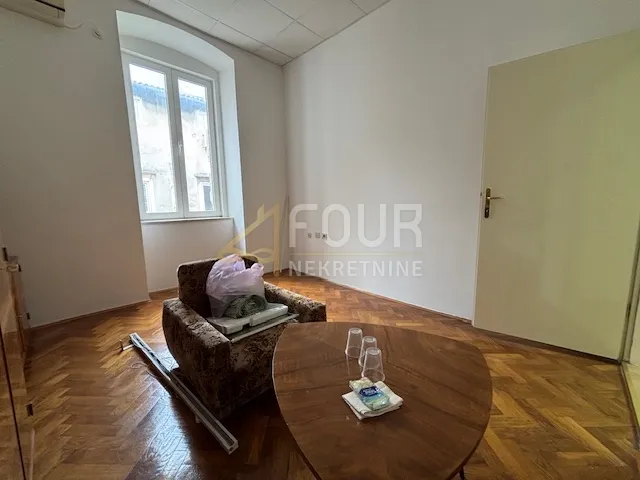 rijeka, centar, 112.25m2, prostran gradski stan - slika 12